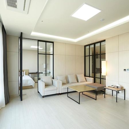 Pyeongchang The White Hotel Exterior foto